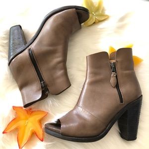 Rag & Bone Noelle Peep Toe Booties size 7